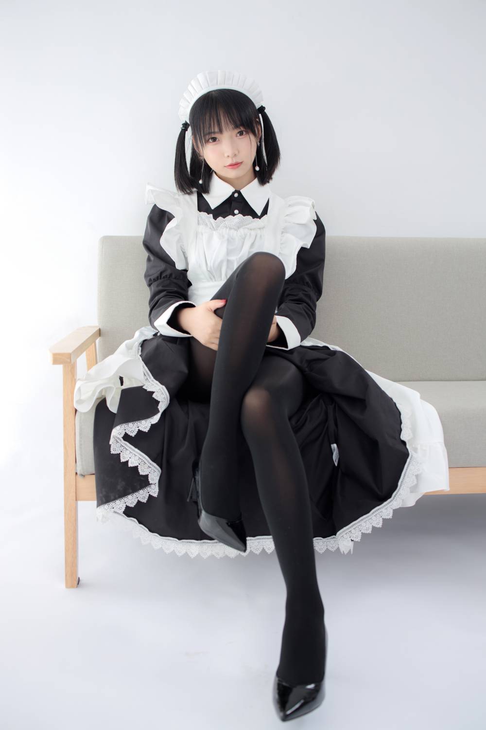 森萝财团写真 JKFUN-029 卉女仆 踩物 80D黑丝插图