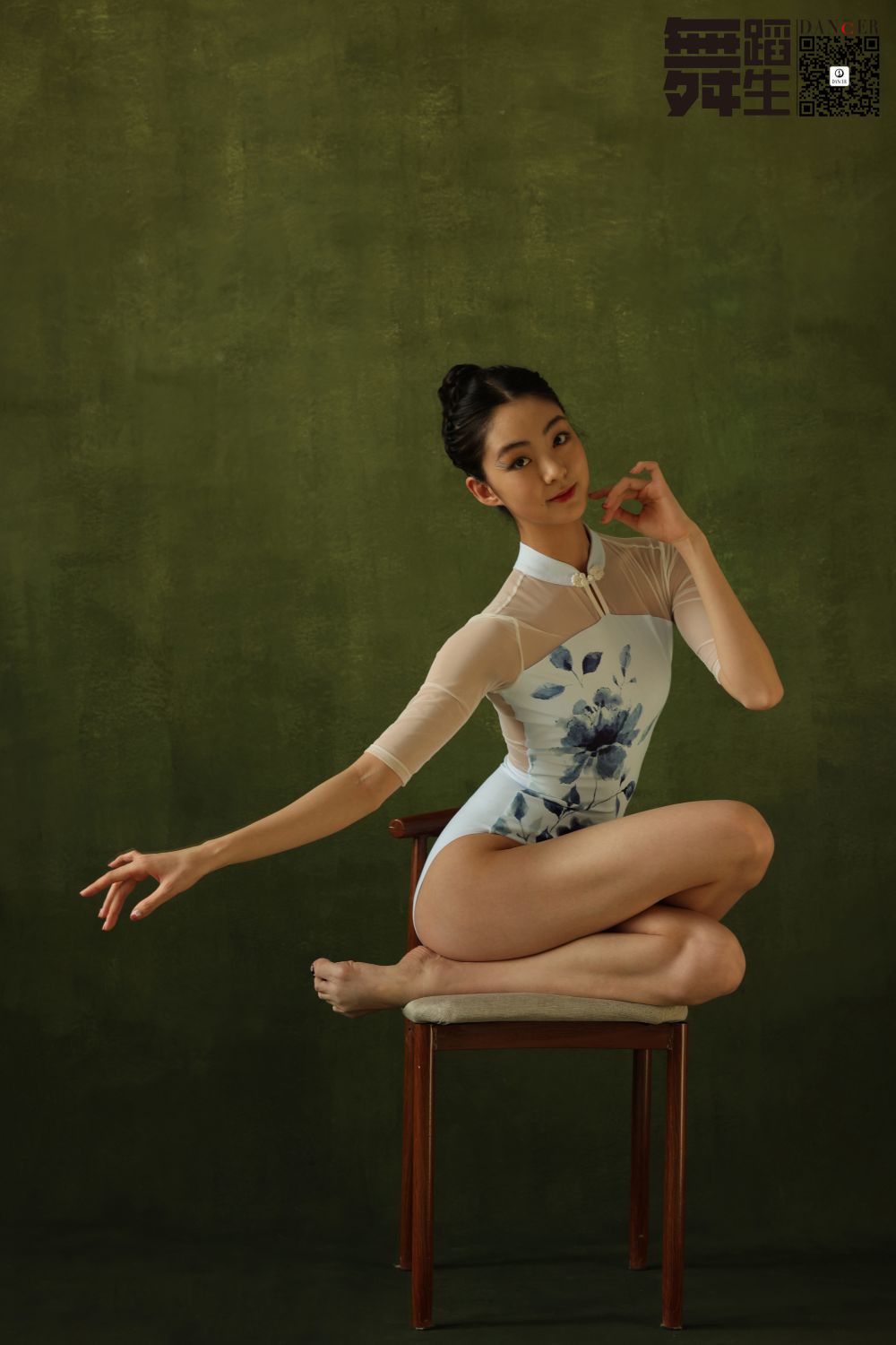 [GALLI嘉丽]舞蹈生日记 106 - 画[46P／327MB]插图