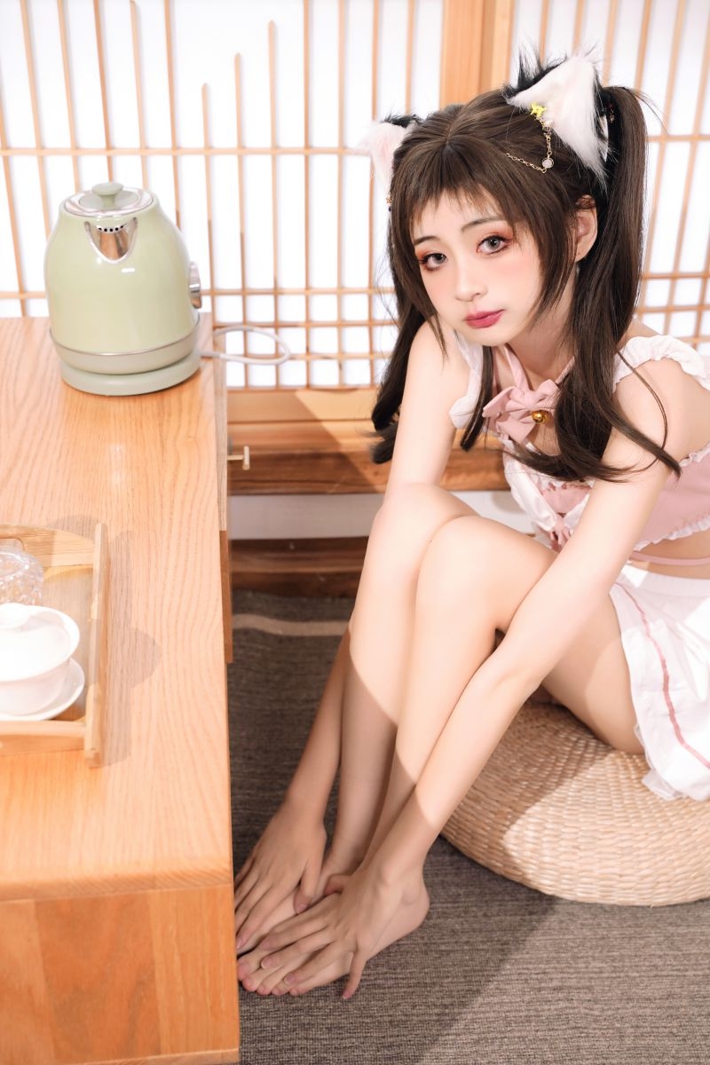 <font color=#FF00FF>金鱼kinngyo  NO.21 栗子の休闲时光[56P1V-2.08GB]</font>插图