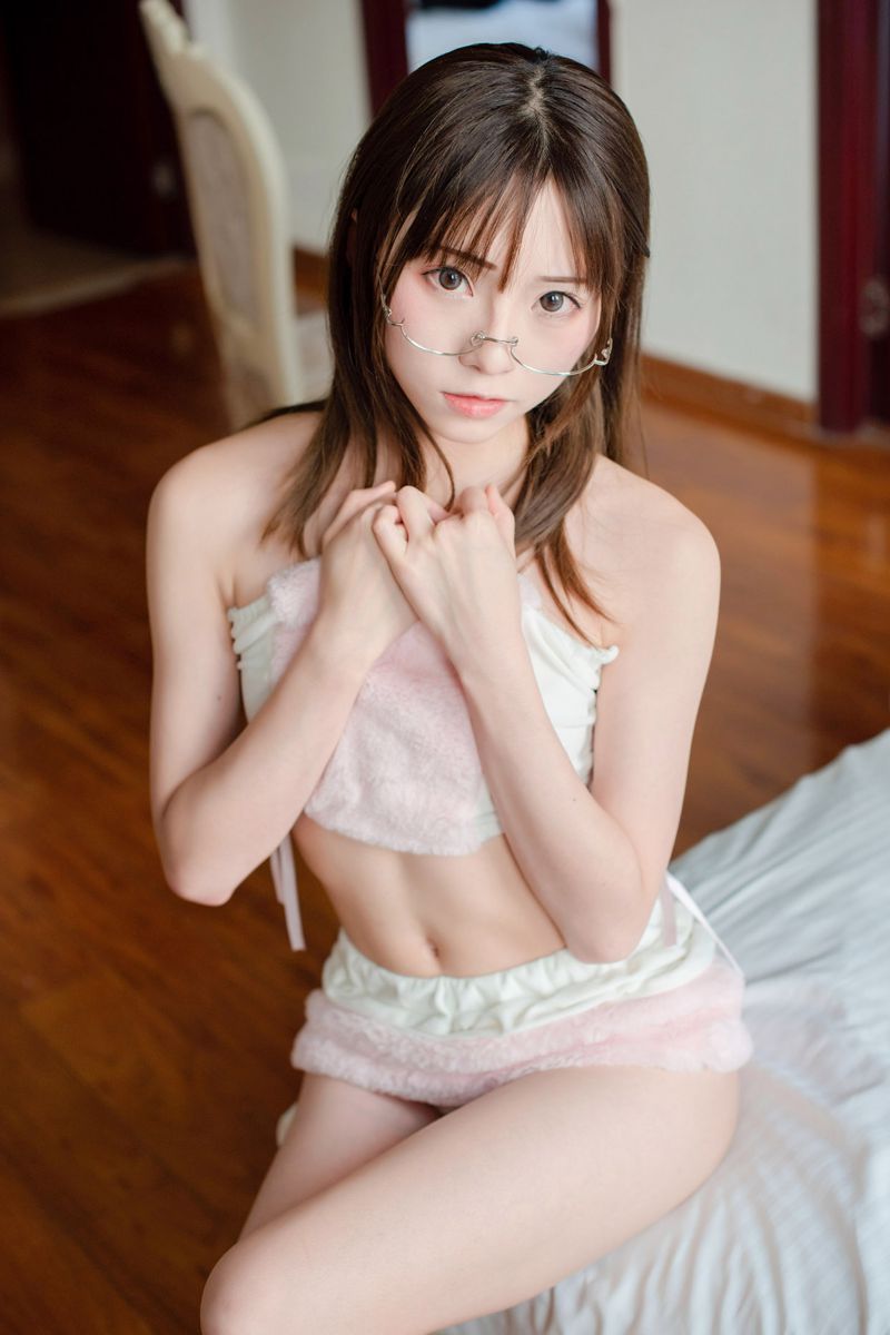 风之领域 - NO.166 可爱兔子装 [47P-470MB]插图