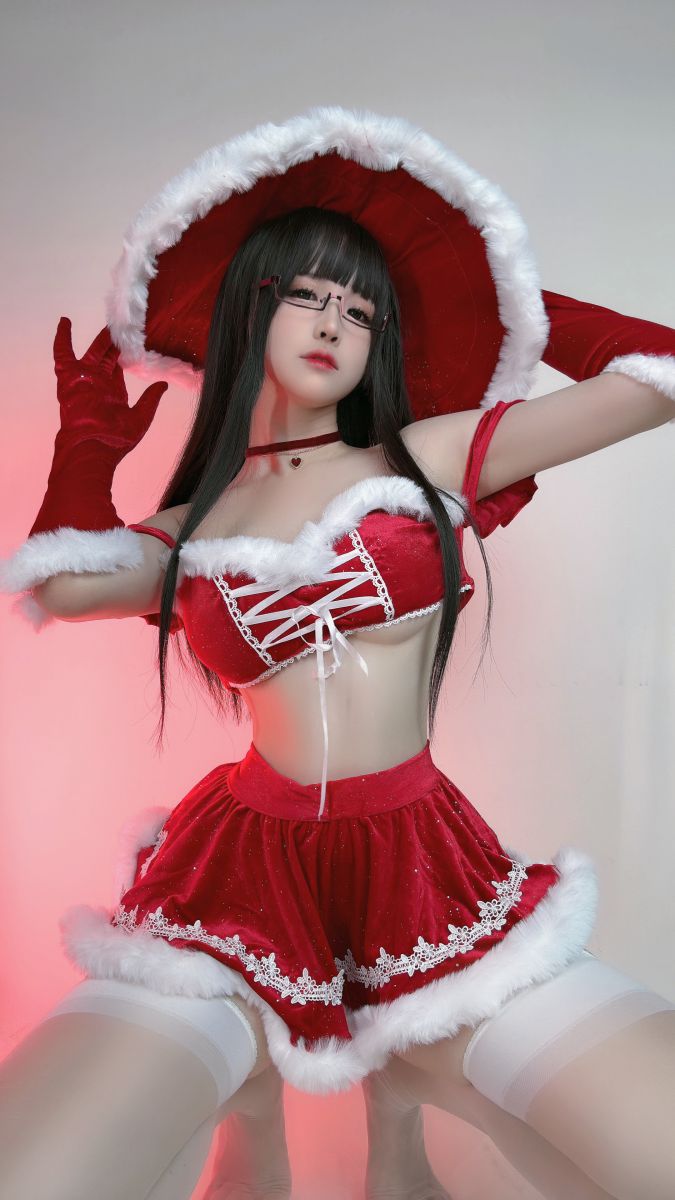 miko酱ww NO.28 圣诞魔女 [45P-546M]插图1