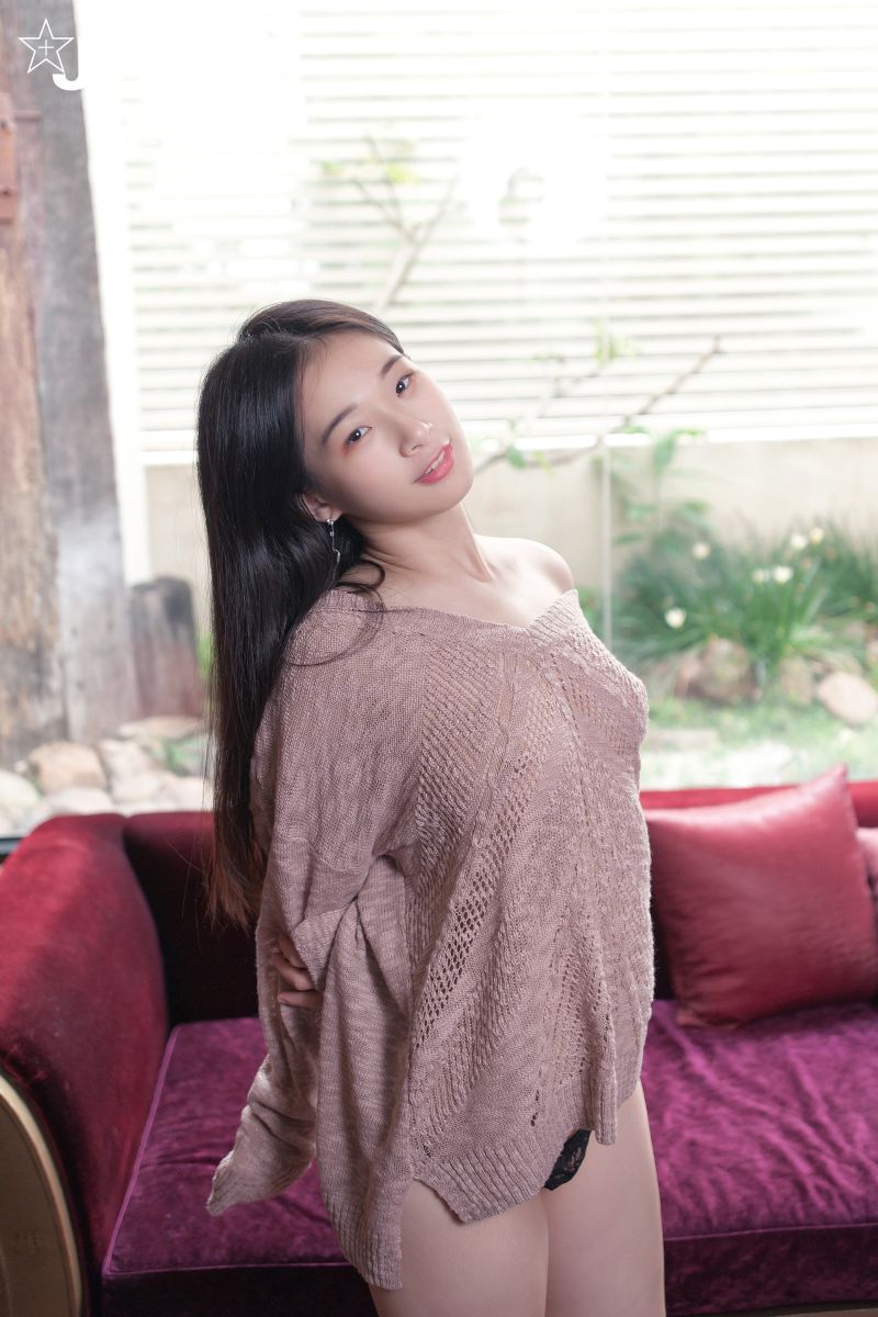 <font color=#FF00FF>【JVID】 NO.718 婕咪 小隻馬 [77P1V 546MB]</font>插图1
