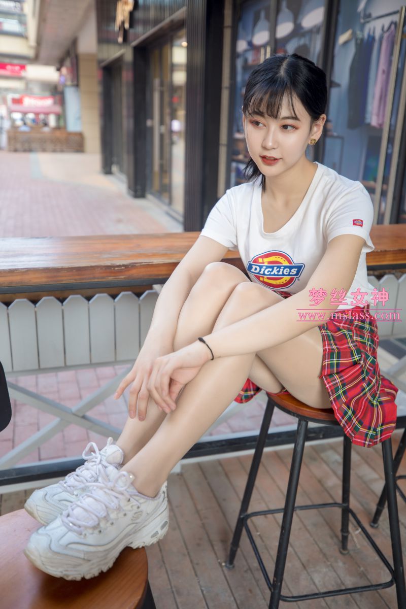 [MSLASS梦丝女神] 2019-05-23 NO.029 可岚 油光丝袜的少女 [73+1P1V／911MB]插图1