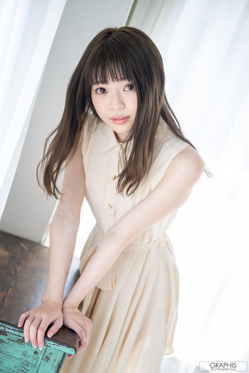 Graphis NO.332 First Gravure - Izuna Maki 槙いずな[120P]插图