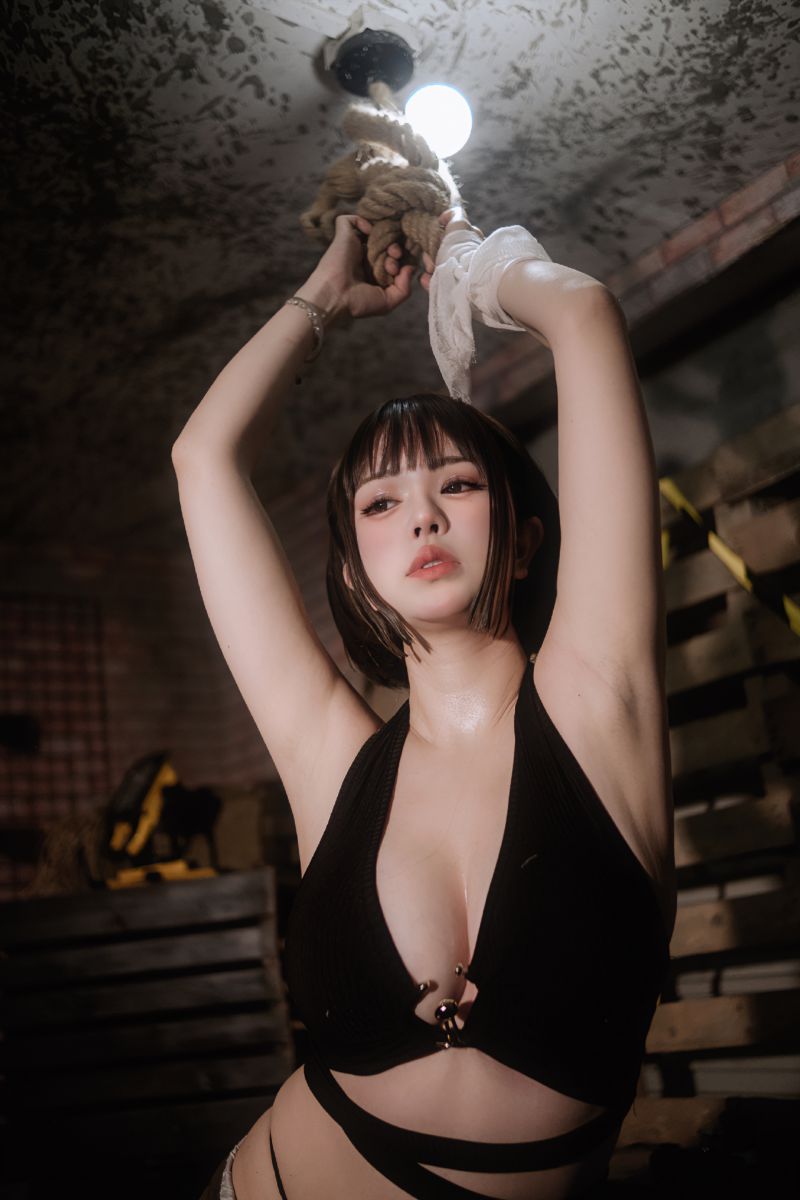 Tina很妖孽呀 – NO.033 短发女特工 [42P-228MB]插图