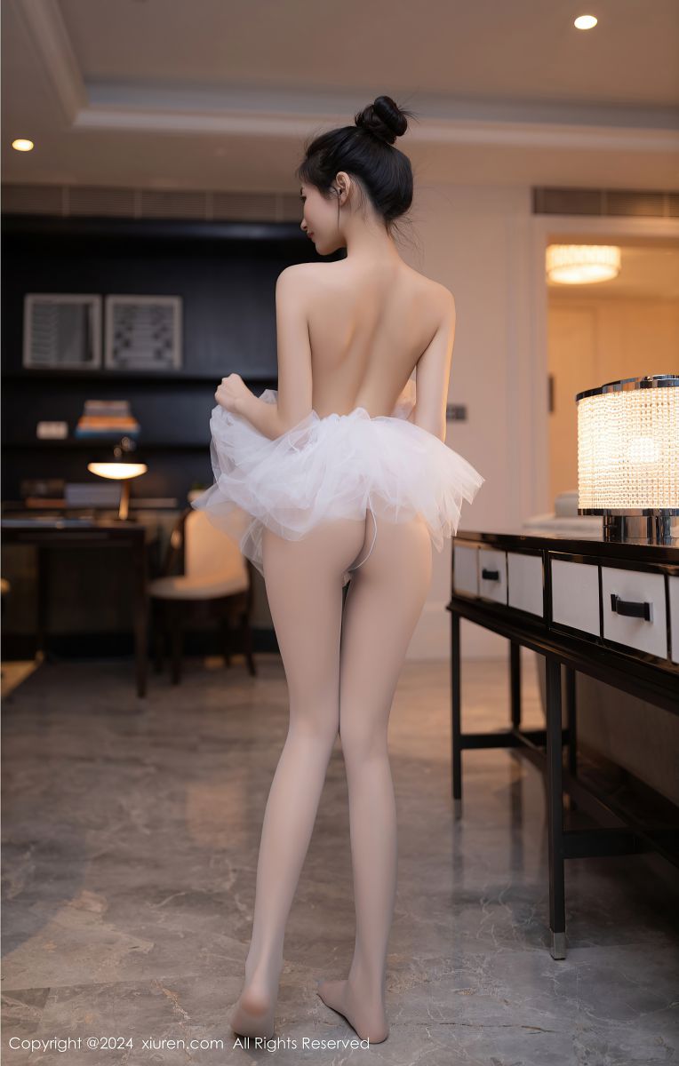 [XIUREN秀人网] 2024.06.05 NO.8657 鱼尾fish 性感白色芭蕾服搭插图