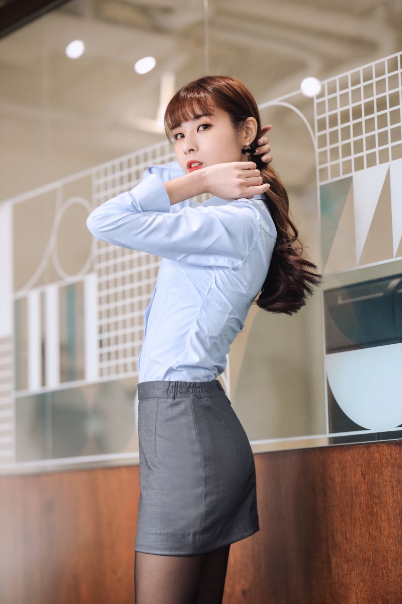 泥泥汝 - NO.006 OL女郎A [31P-155MB]插图1