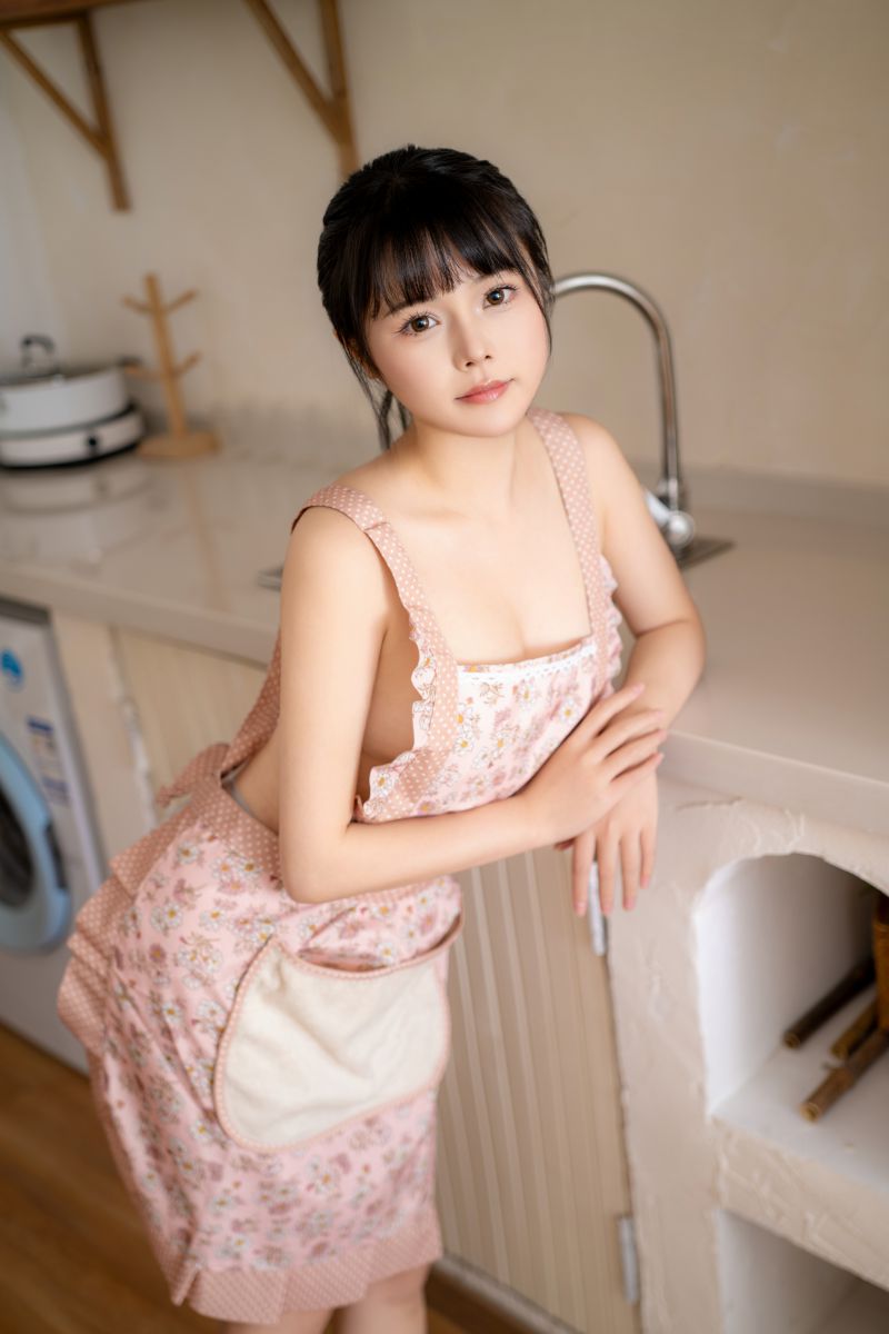 七月喵子 – NO.047 蛋糕厨娘 [60P-916MB]插图1
