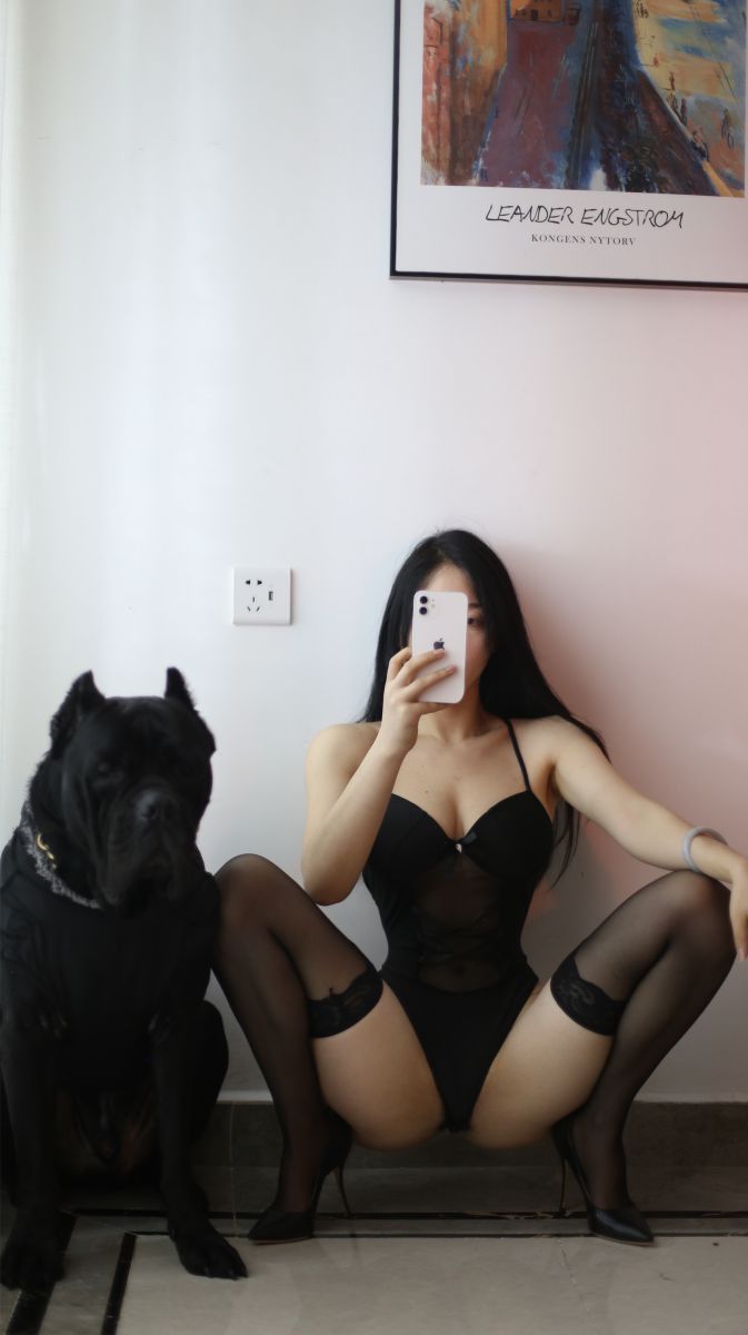 【微密圈】文茜cool-凳子上的娇俏 [105P-106M]插图