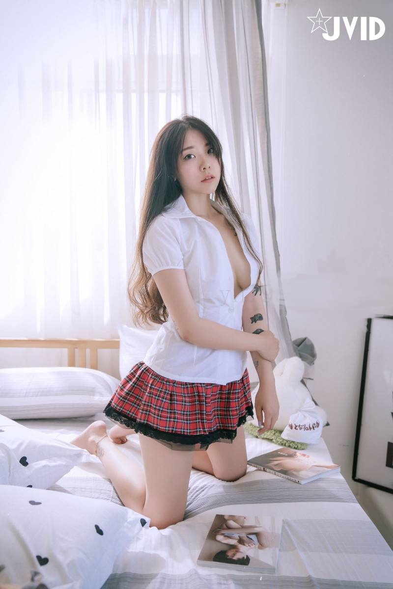 【JVID】NO.098 看似清纯学生妹 Bunny【87P1V】插图