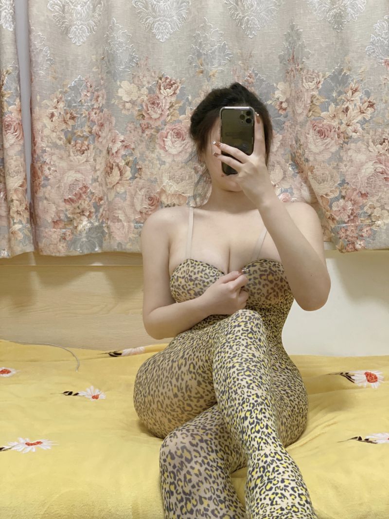 【微密圈】安妮_yoyo-豹纹吊带 [20P3V-95MB]插图