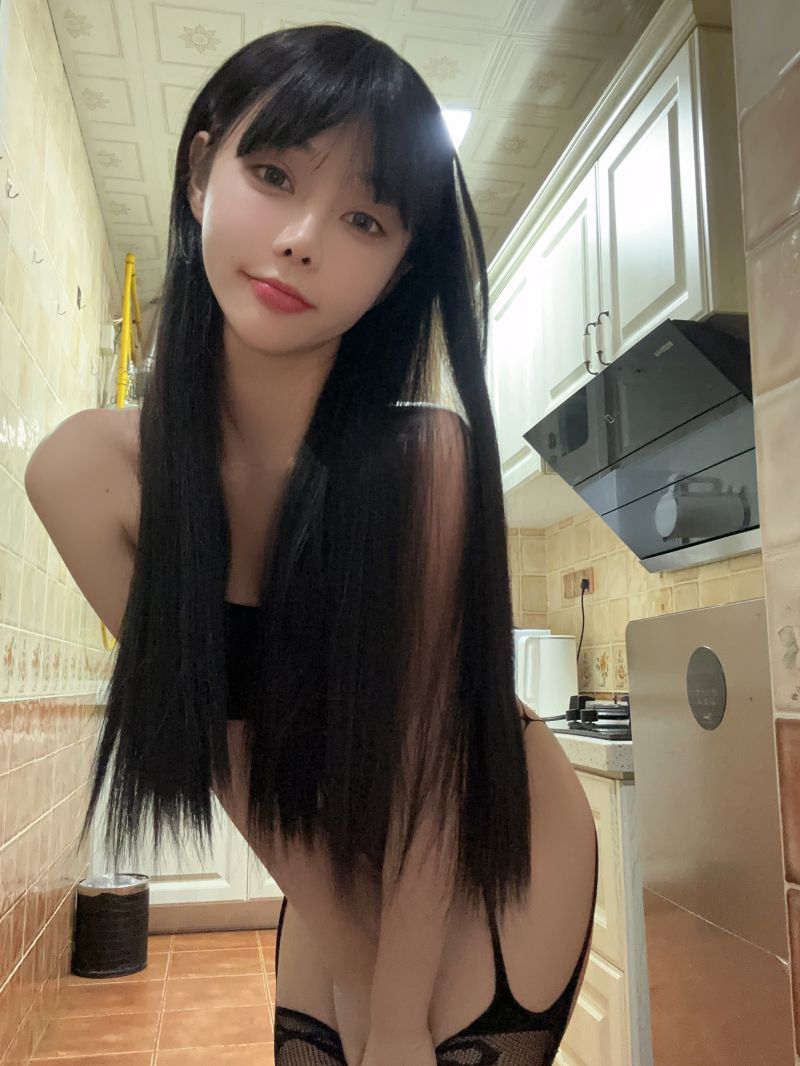 【微密圈】无欲无求的推土君-镂空黑色连体衣[22P5V-57M]插图