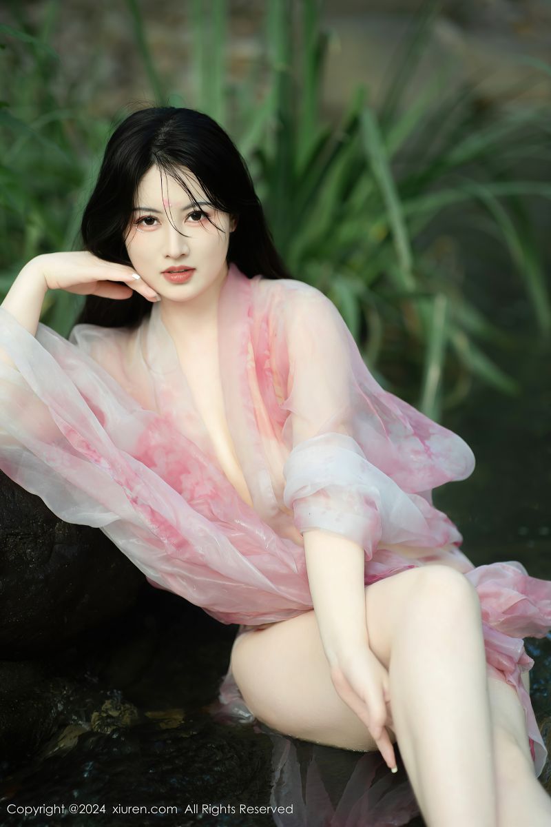 [XIUREN秀人网] 2024.09.02 NO.9100 诗诗kiki 性感粉色古风服饰插图1