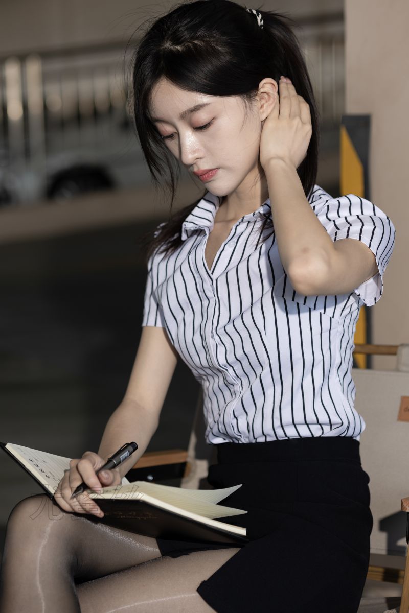[尤蜜丝]穿搭写真 NO.125插图1