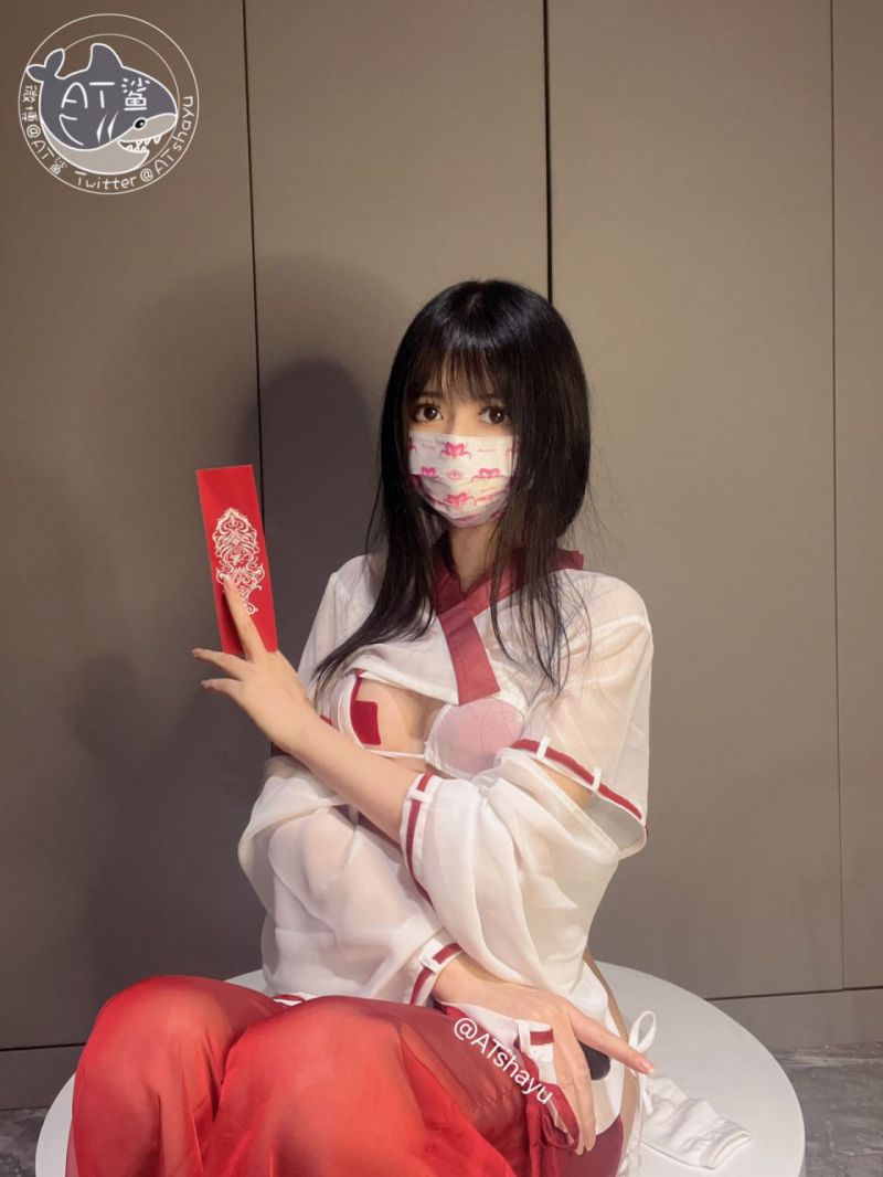 AT鲨 – NO.042 反差巫女[30P-1V-17.3M]插图1