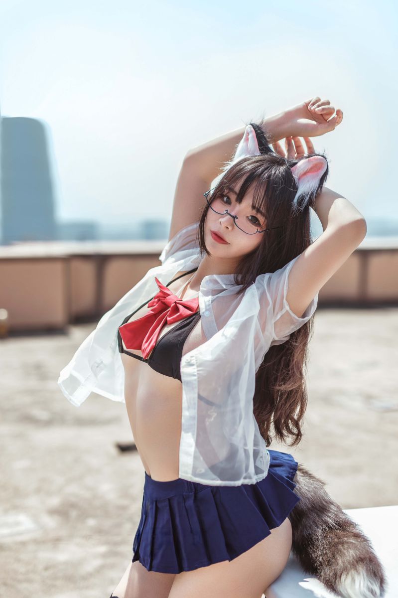 yuuhui玉汇 (Kokuhui) – NO.096 天台猫猫+黑犬机器人女友[32P-151.6M]插图