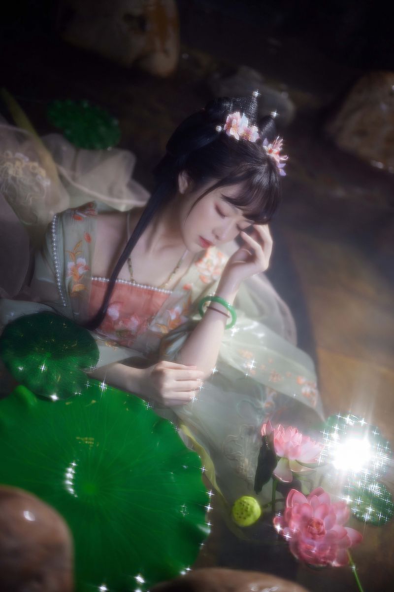 Shika小鹿鹿 – NO.117 不早朝[28P-1V-263M]插图