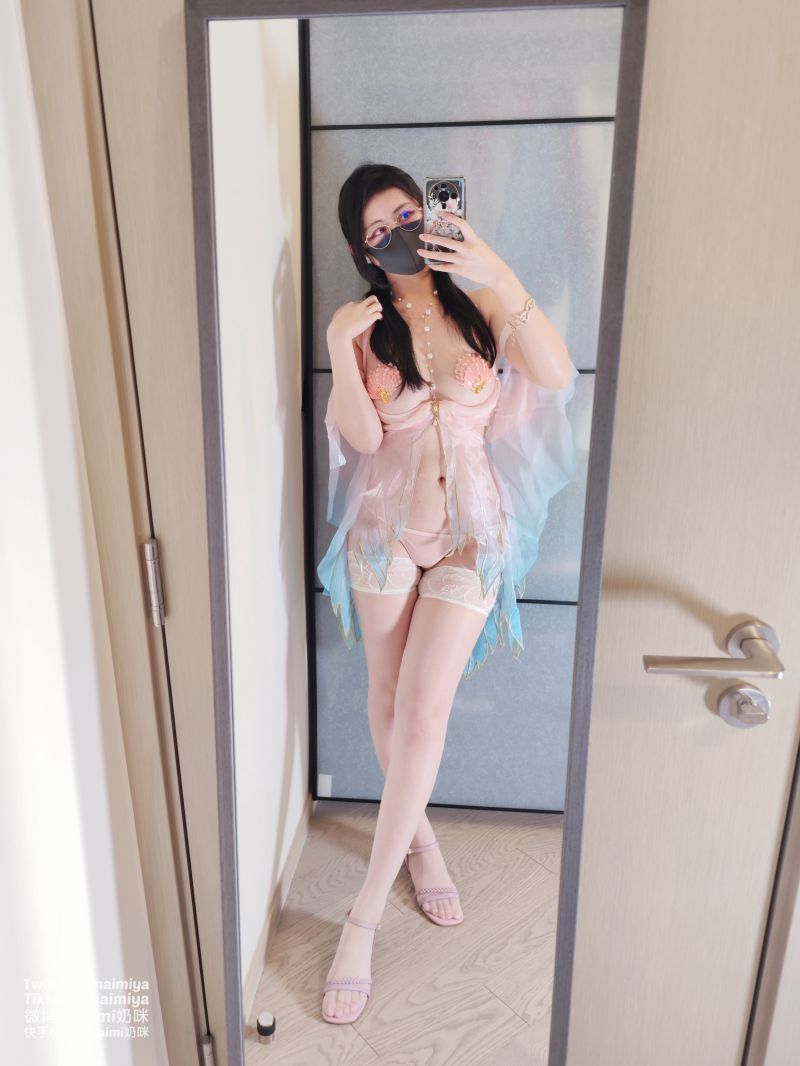 奶咪 Onlyfans 2023-06月【71P8V】插图