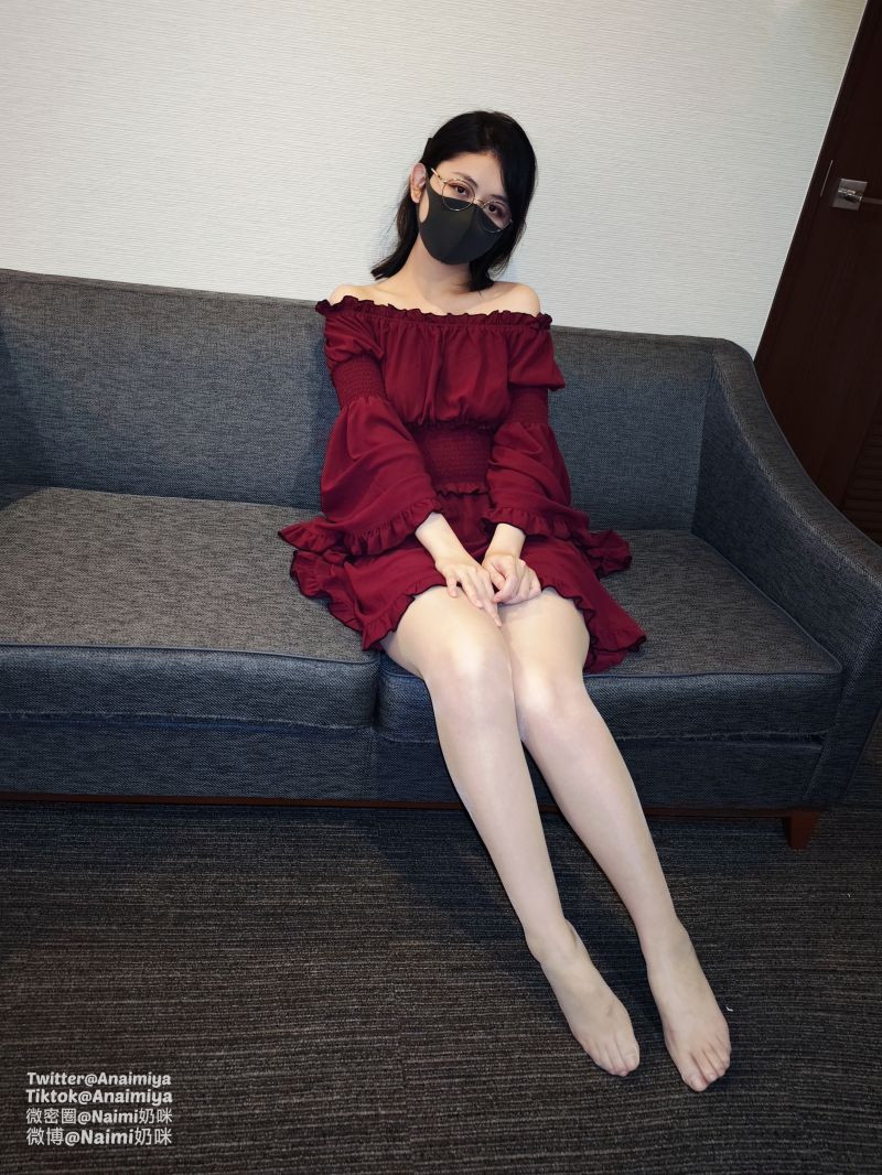 奶咪 Onlyfans 2023-08月【50P13V】插图1