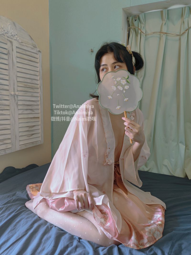 奶咪 Onlyfans 2021-08月【60P5V】插图1
