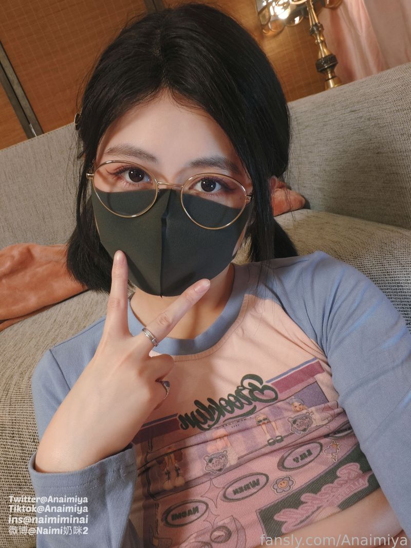 奶咪 Onlyfans 2024年12月【57P13V】插图1