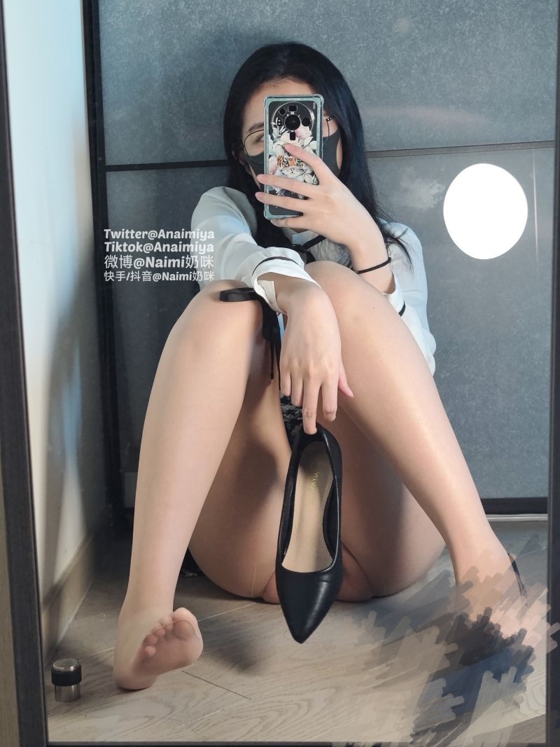 奶咪 Onlyfans 碎花裙【27P2V】插图