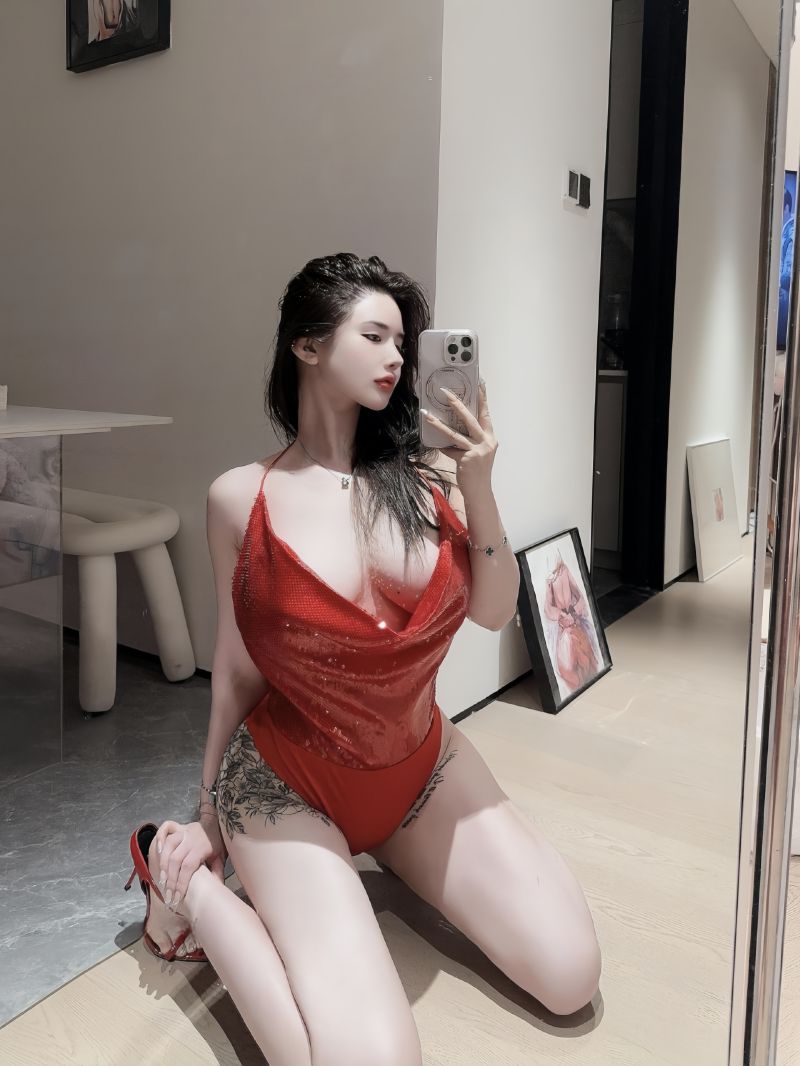 【微密圈】阿色-红色低胸[8P1V-47MB]插图