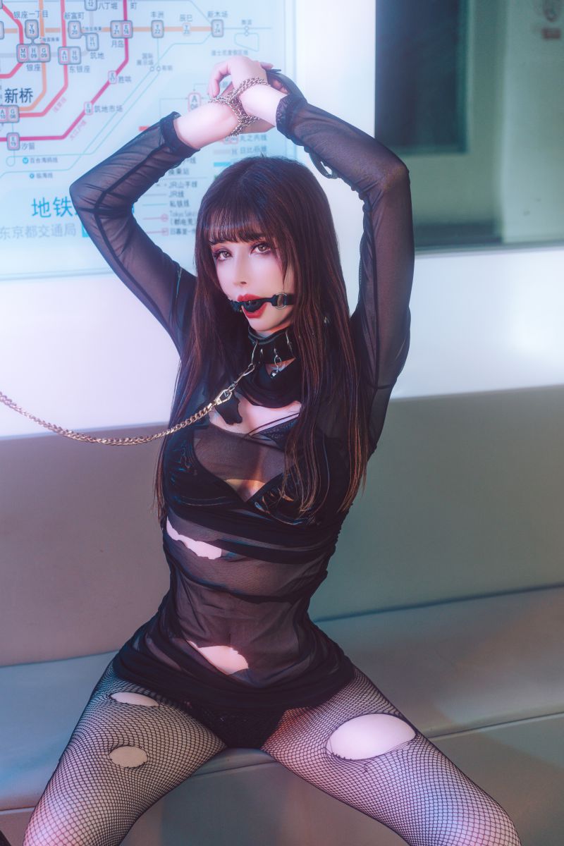 鹿八岁baby – NO.082 地铁の调教[94P-2V-2.65G]插图