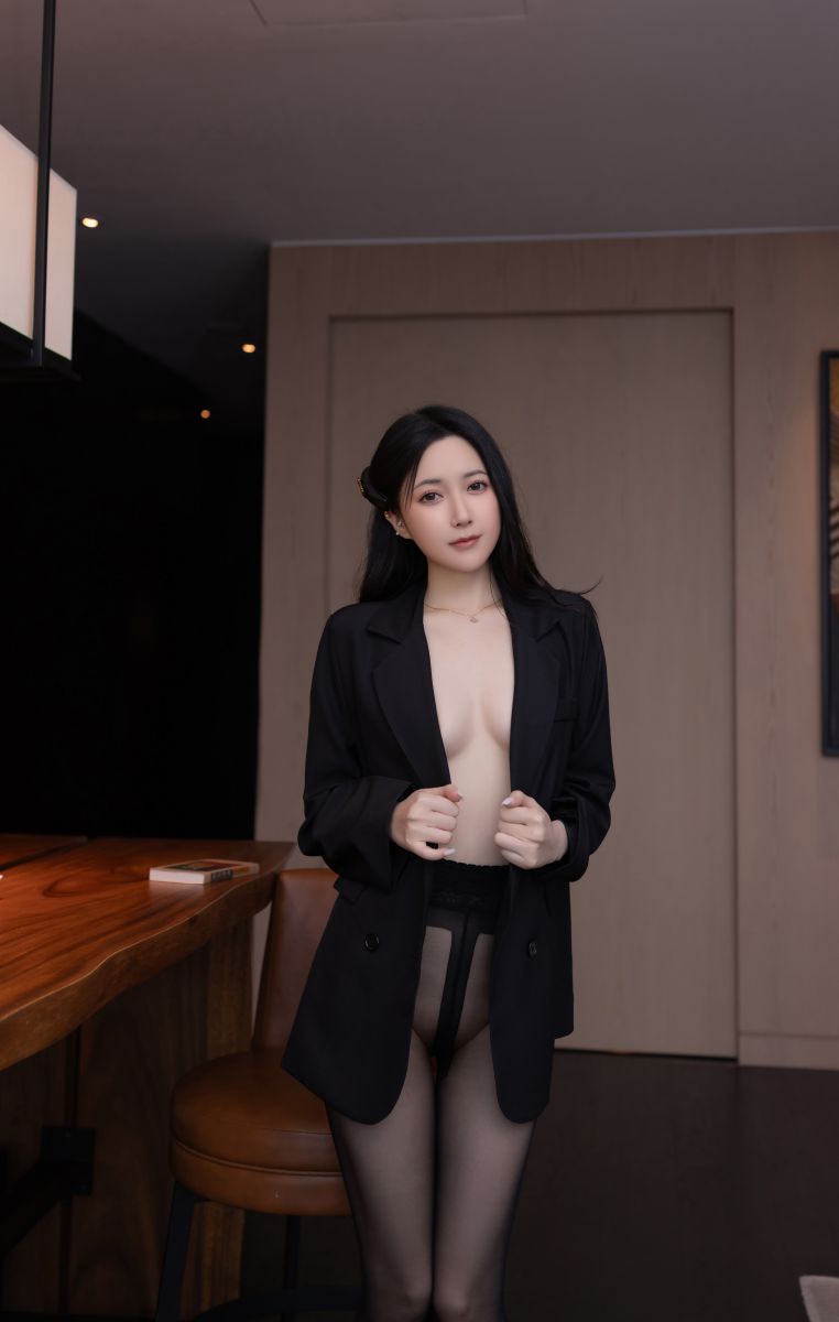秀人名模鱼子酱Fish《校园少女》写真[120P／1.27GB]插图1