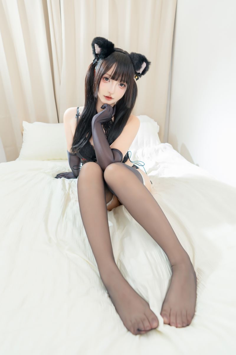 神楽坂真冬 – NO.221 黑猫诱惑[75P-2V-380.2M]插图1