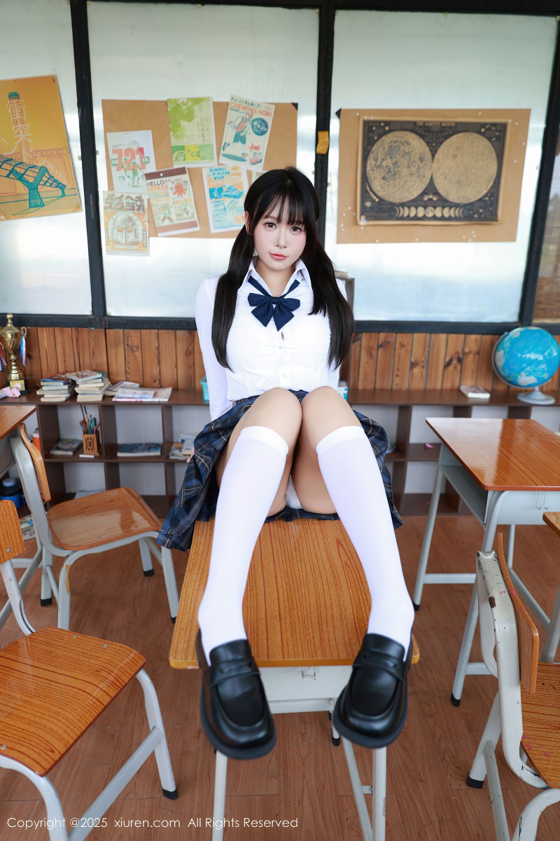[XIUREN秀人网] 2025.07.31 NO.10602 水泽 性感JK制服诱人白色丝袜插图