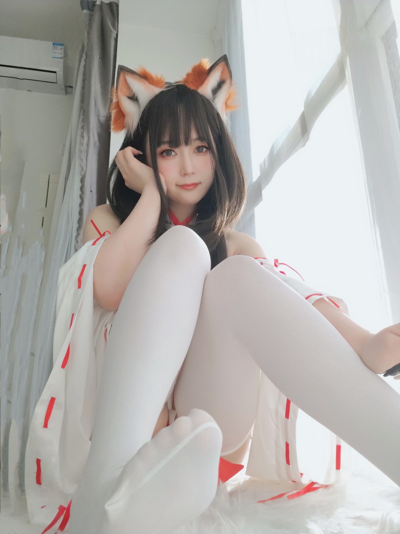 白银81 – NO.176 神社小狐狸[93P-7V-596.2M]插图1